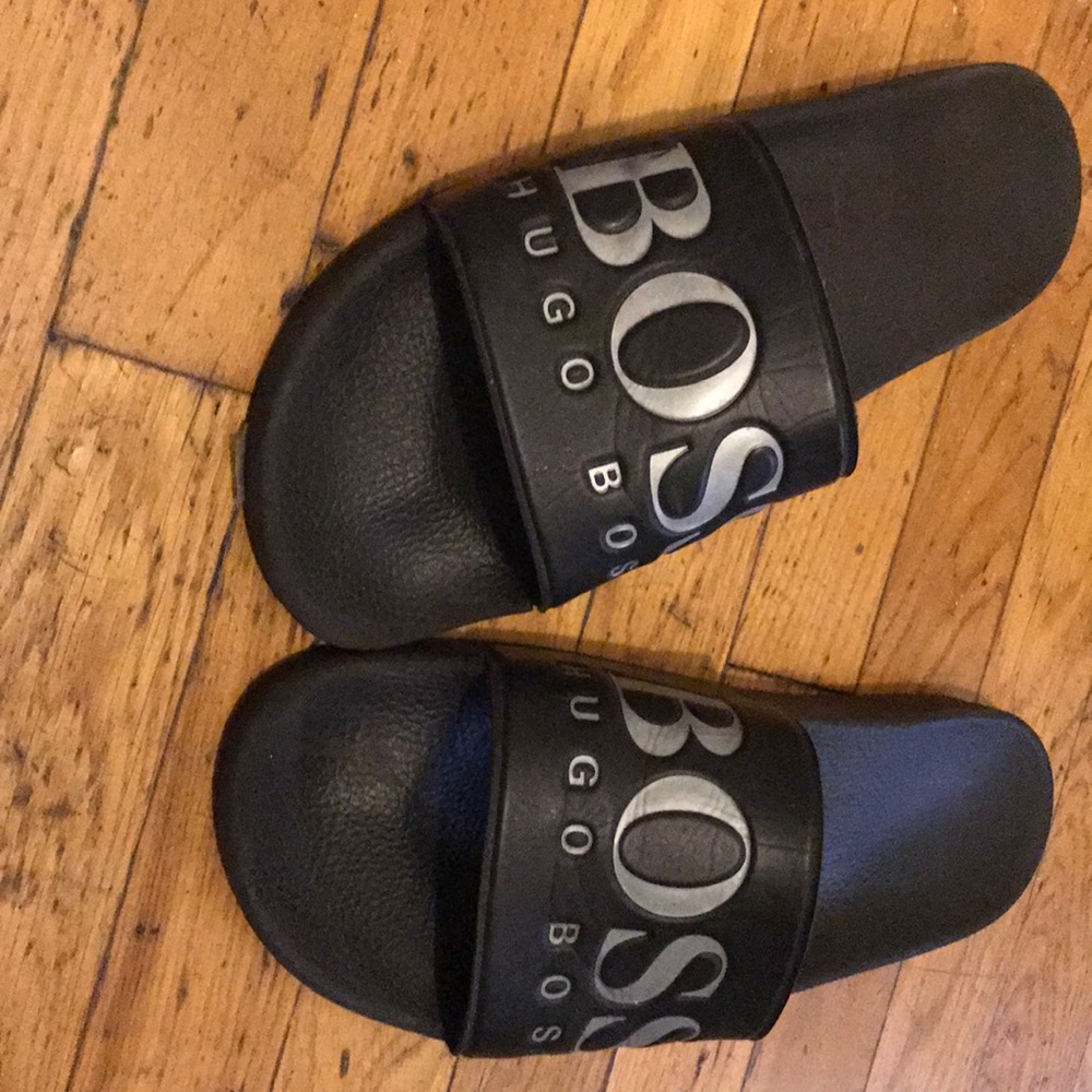 Hugo boss flip flop/ black sandals